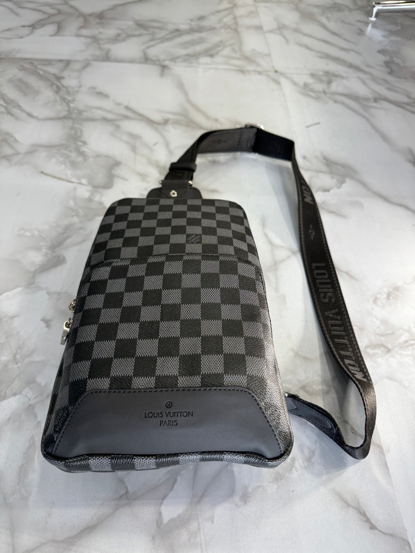 ΤΣΑΝΤΑΚΙ - LV BF