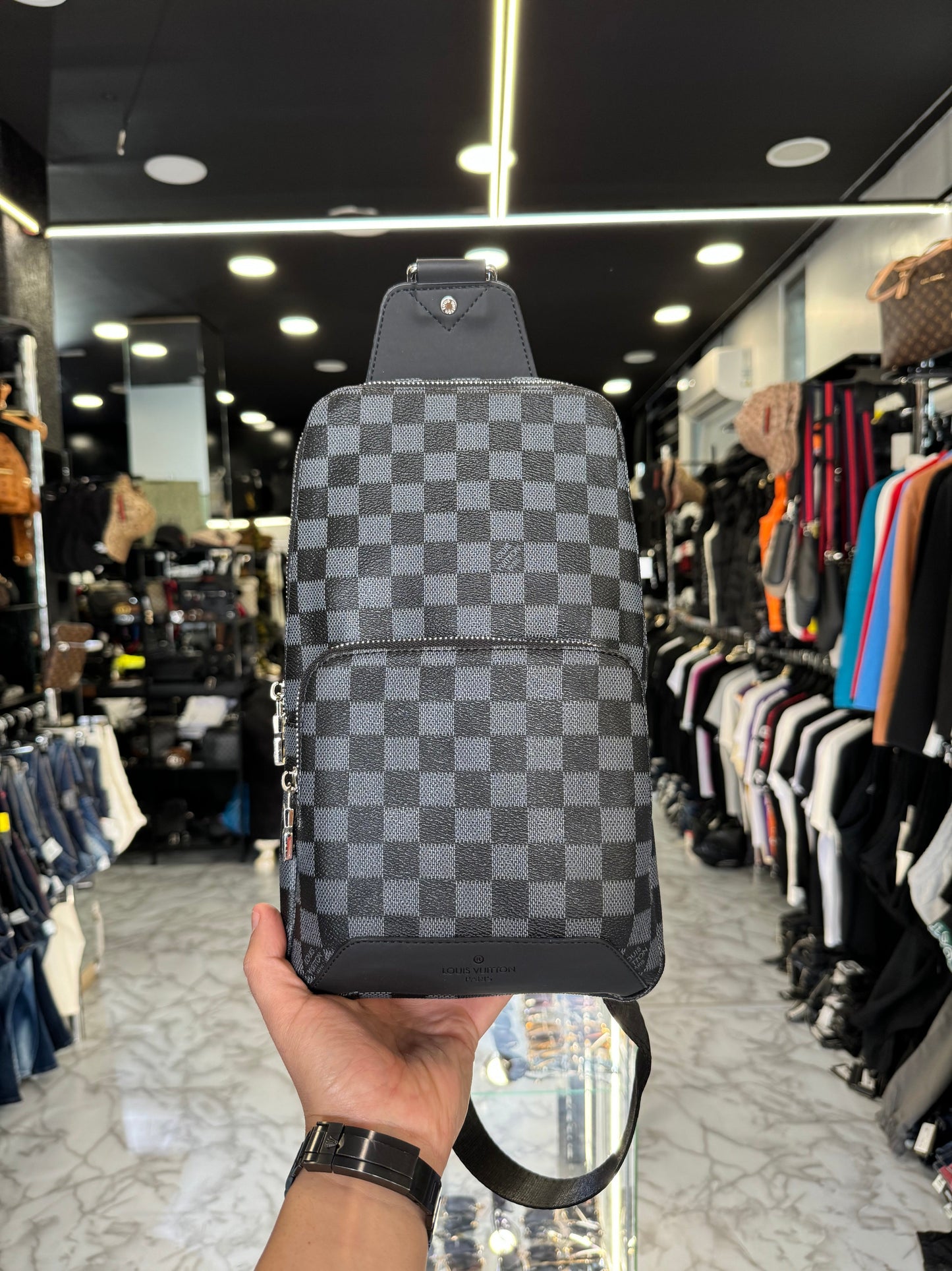 ΤΣΑΝΤΑΚΙ - LV BF