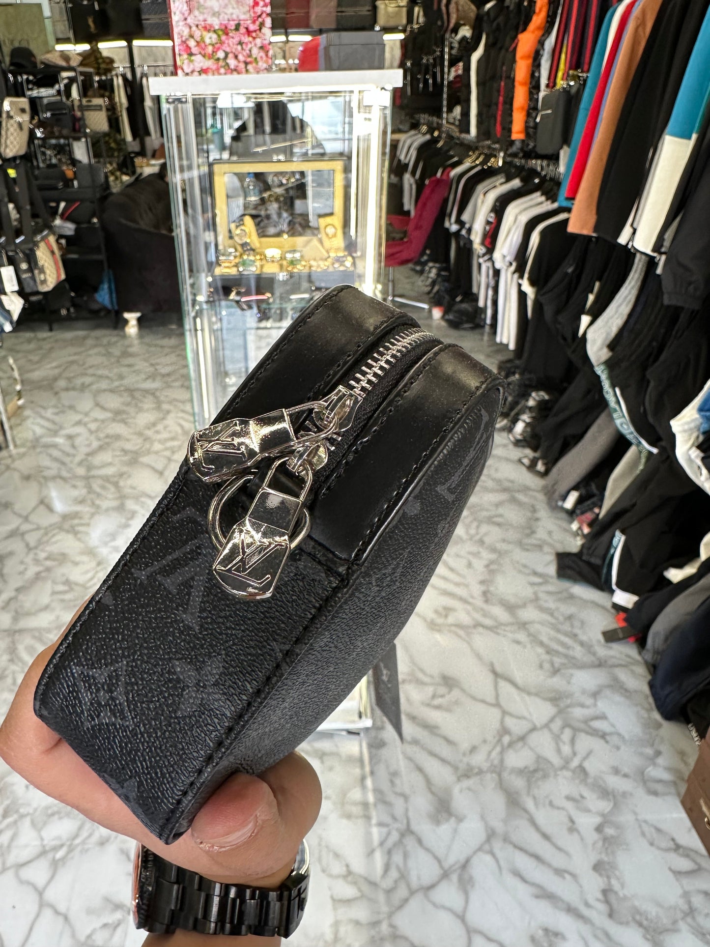 ΤΣΑΝΤΑΚΙ - LV