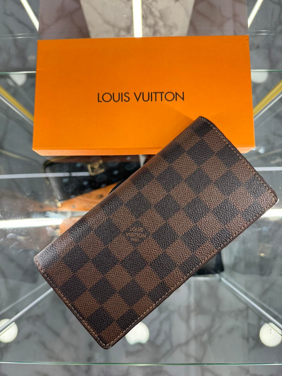 ΠΟΡΤΟΦΟΛΙ - LOUIS VUITTON BF