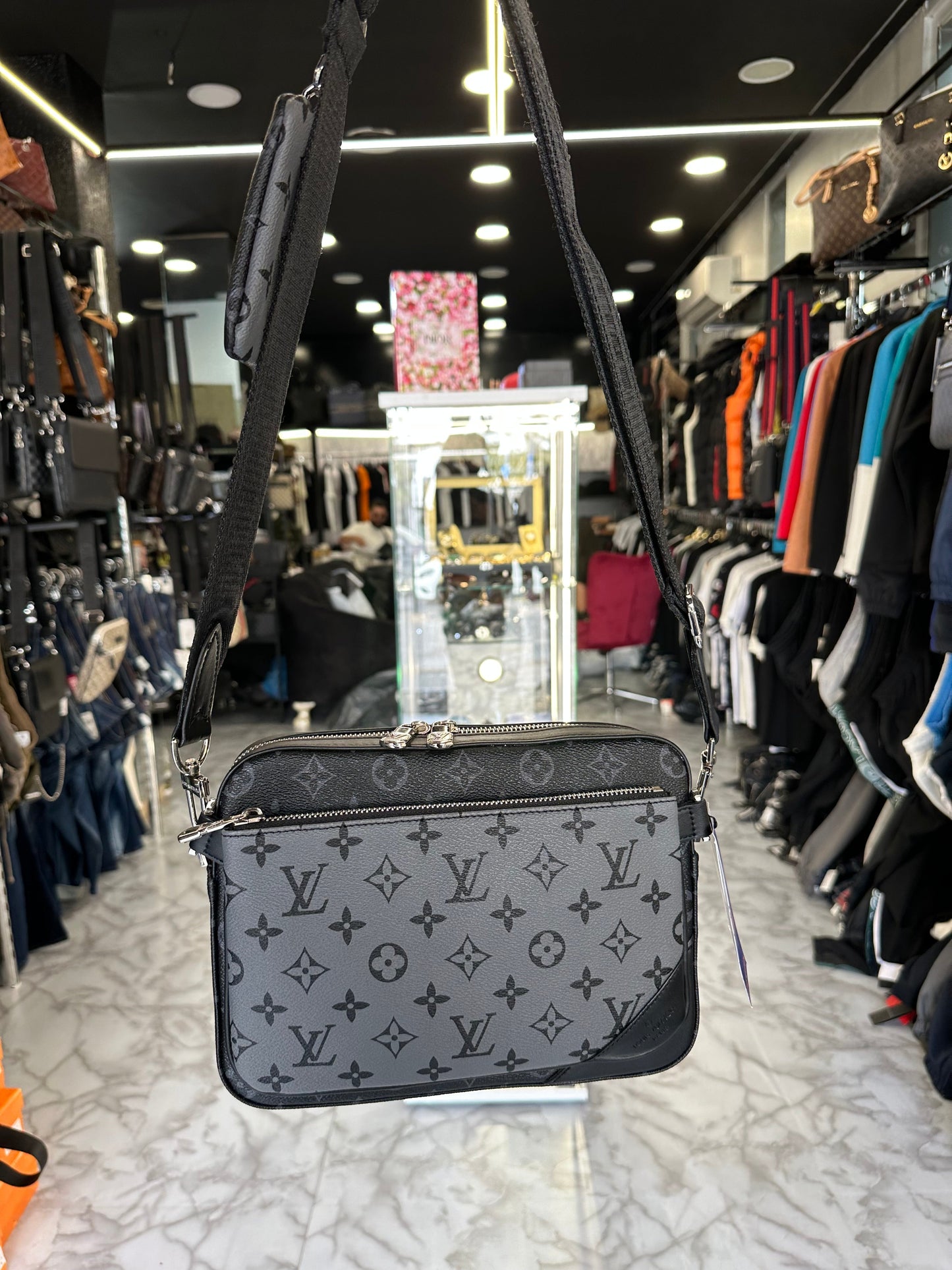 ΤΣΑΝΤΑΚΙ - LV BF